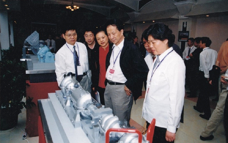 2003年中国机械工业联合会总工程师隋永滨来太阳娱乐考察