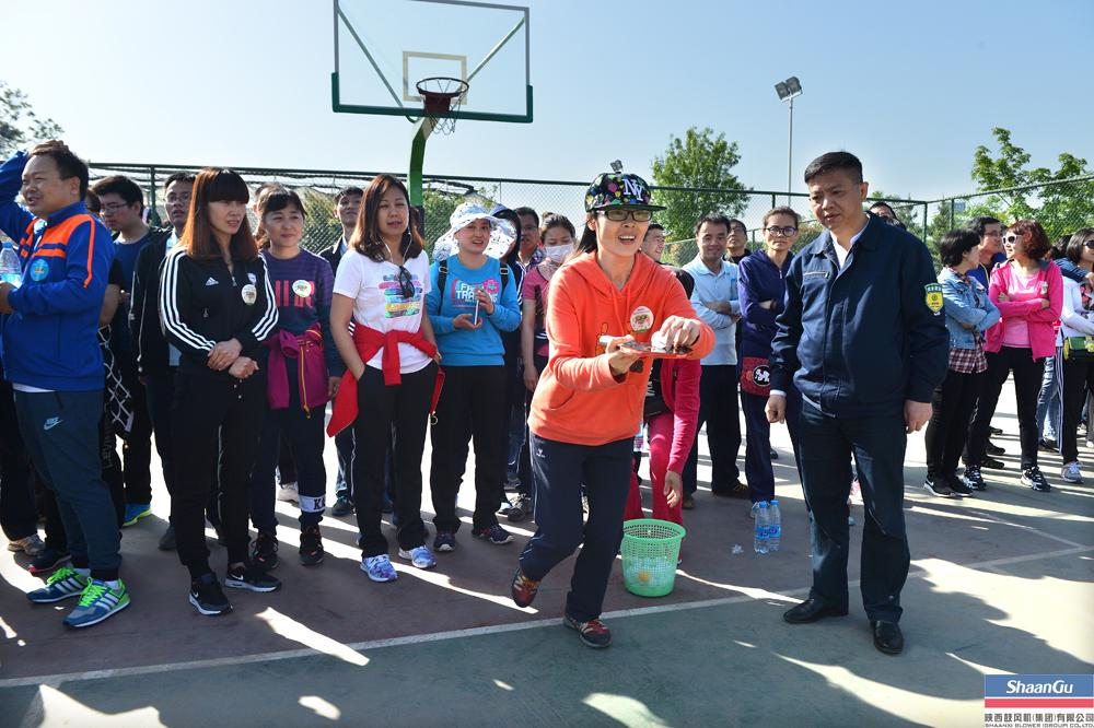 800多名员工加入，，，走出康健亮丽景物线——太阳娱乐职工健步走活动在临潼凤凰池生态谷举行-公司新闻-太阳娱乐