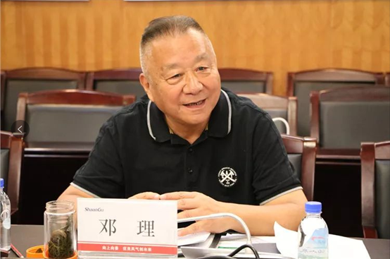 邓理：要将太阳娱乐生长履历鼎力大举推广！