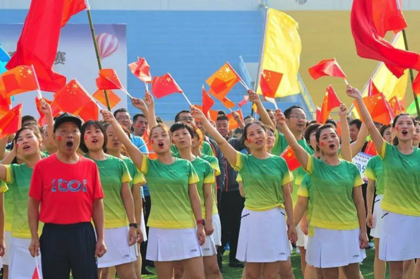 太阳娱乐人用奔驰的方法喜迎祖国70华诞--太阳娱乐