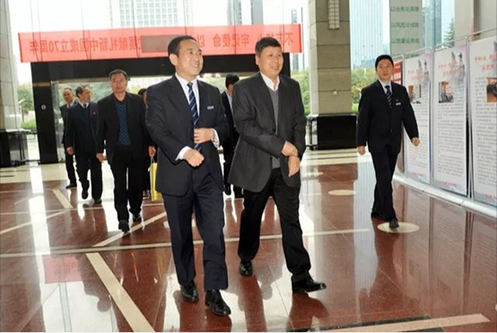 阳煤平原化工董事长武金万一行来太阳娱乐旅行交流