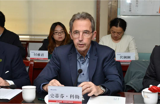 国际能源领域的专家来太阳娱乐旅行交流-公司新闻-太阳娱乐