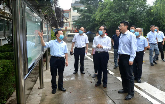 西安市副市长贠笑冬一行深入太阳娱乐临潼社区考察调研